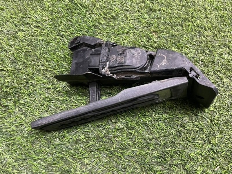 Педаль газа