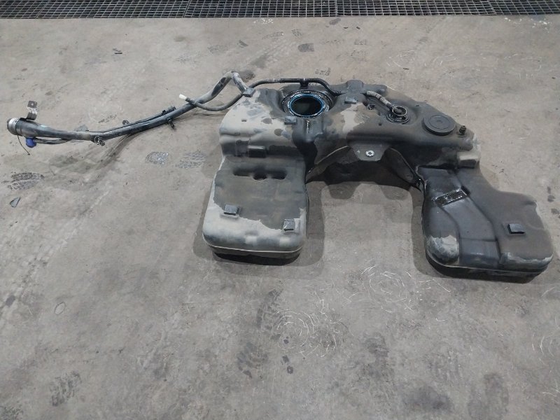 Бак топливный