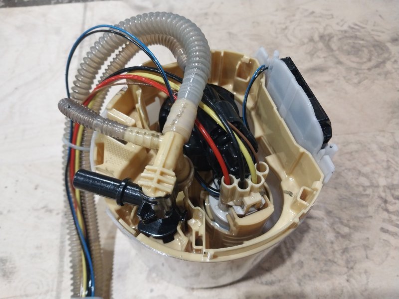 Насос топливный электрический