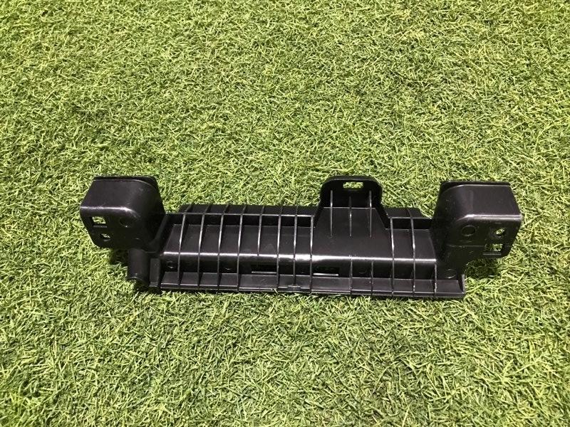 Кронштейн крепления торпедо