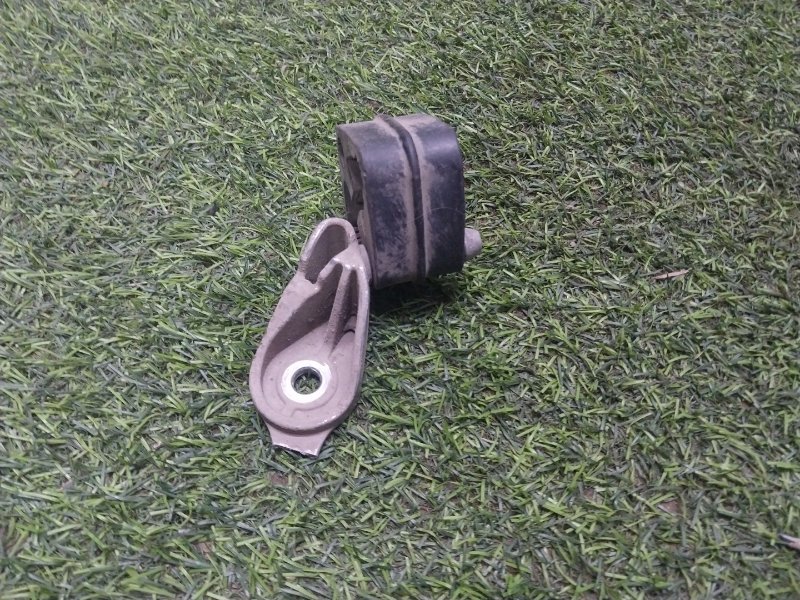 Кронштейн глушителя