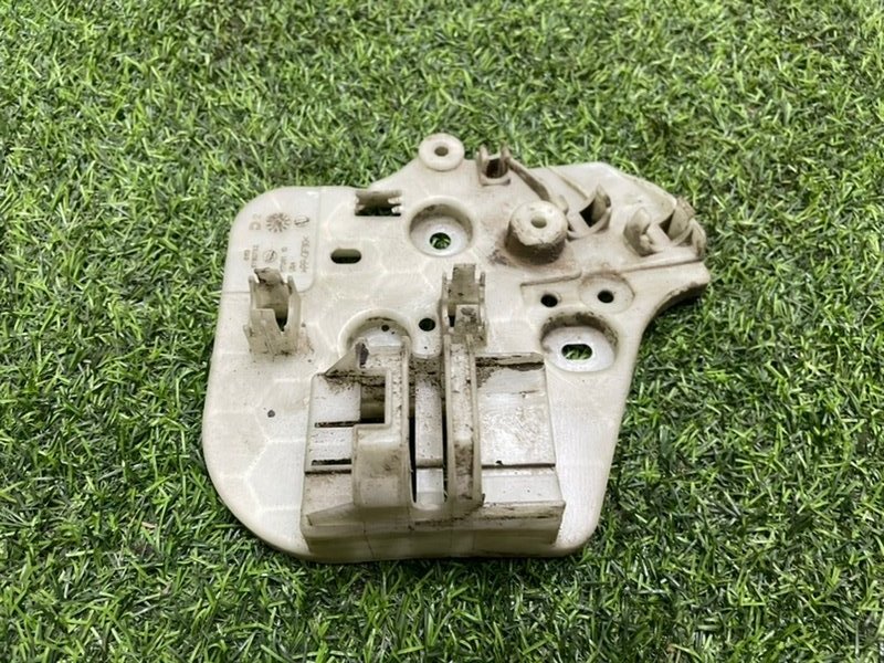 Кронштейн (сопут. товар)