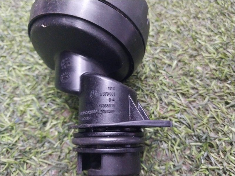 Маслозаливная горловина