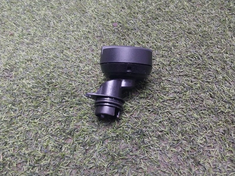 Маслозаливная горловина