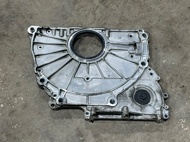 Крышка двигателя