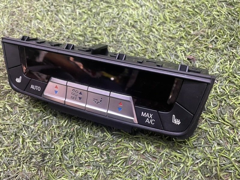 Блок управления климатической установкой