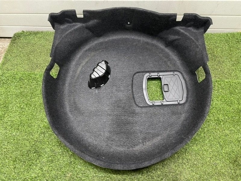 Ниша запасного колеса