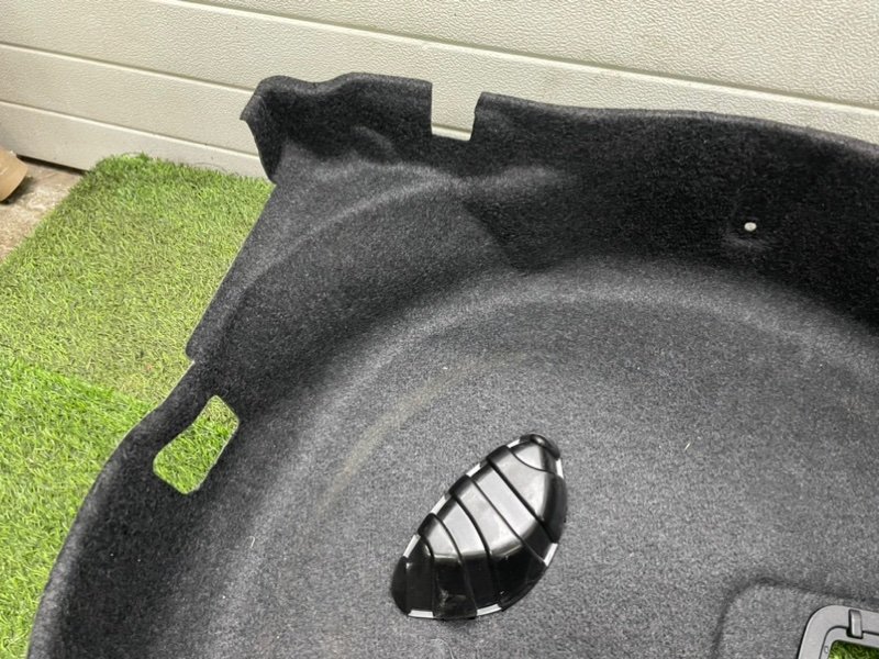 Ниша запасного колеса