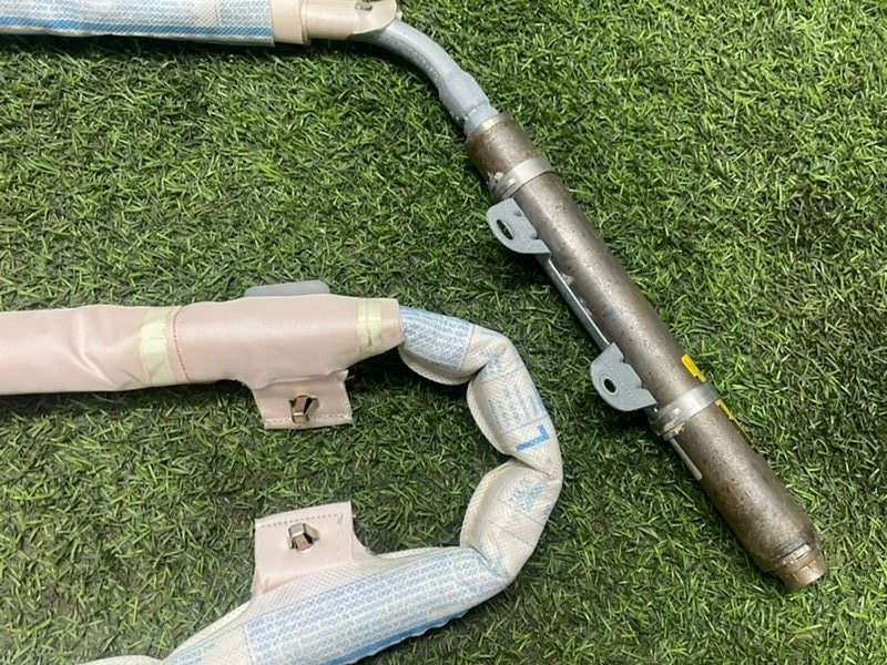 Подушка безопасности боковая (шторка)