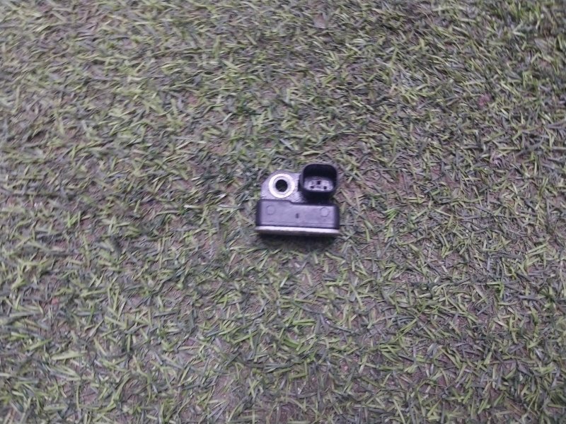 Датчик ускорения