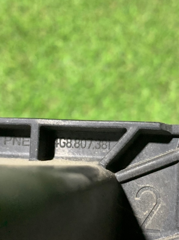 Кронштейн заднего бампера