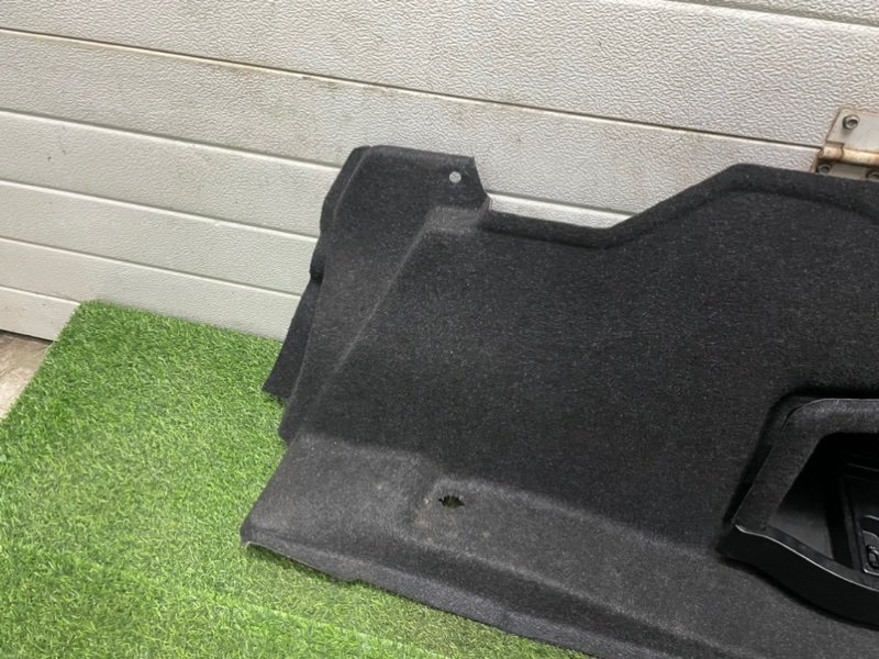 Обшивка багажника