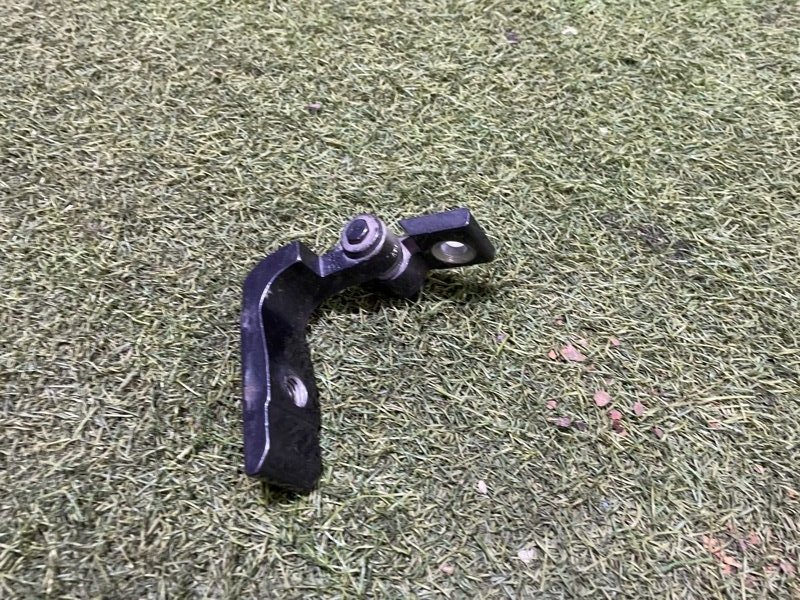 Петля двери задней правой верхняя