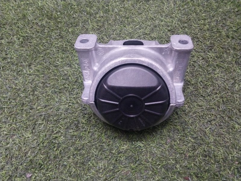 Опора двигателя правая