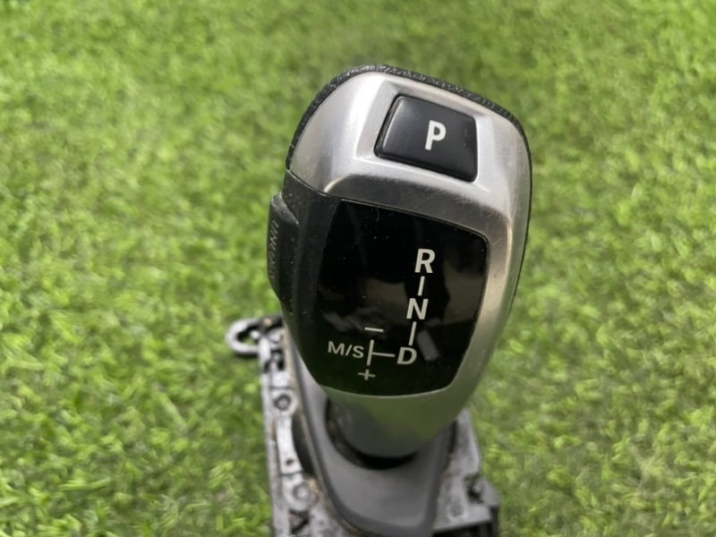 Кулиса МКПП / АКПП