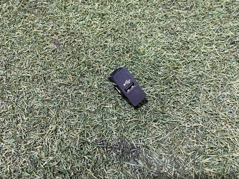 Кабель зарядный универсальный USB