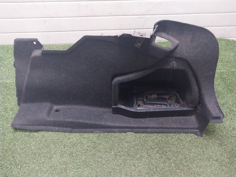 Обшивка багажника