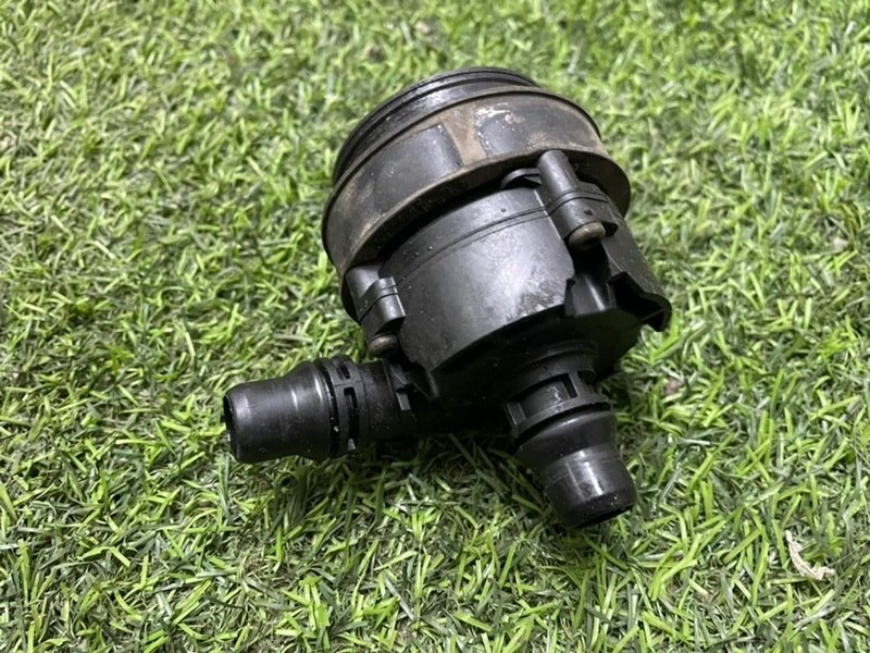 Насос водяной (помпа)