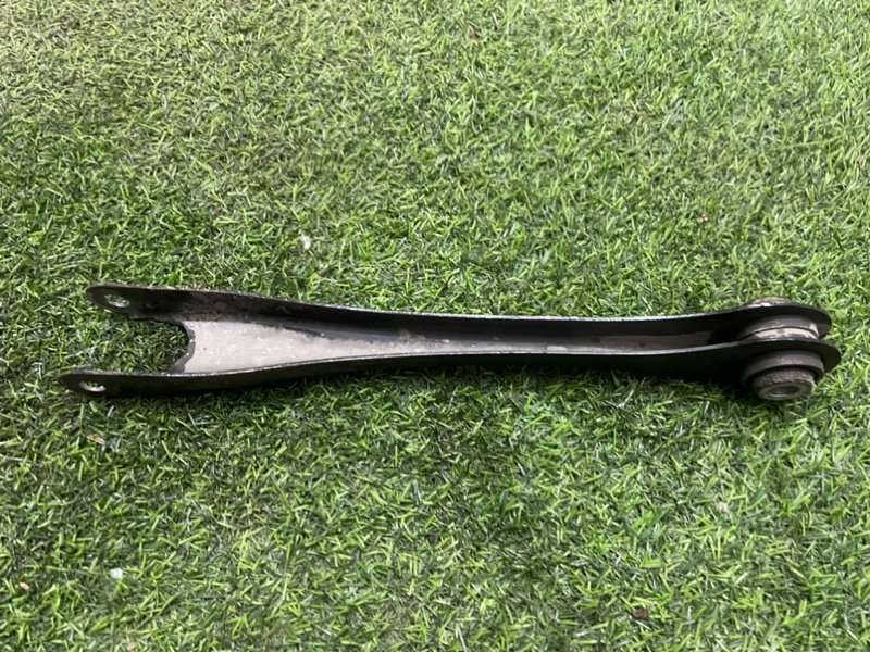 Рычаг задний