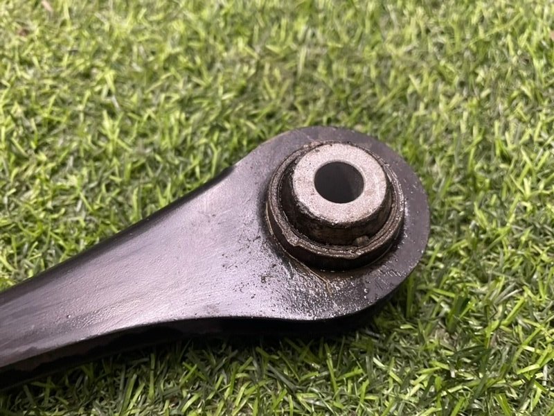 Рычаг задний