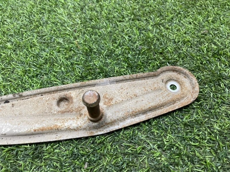 Кронштейн глушителя