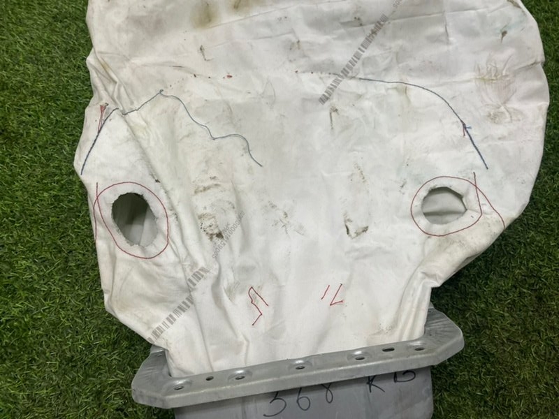 Подушка безопасности пассажирская (в торпедо)