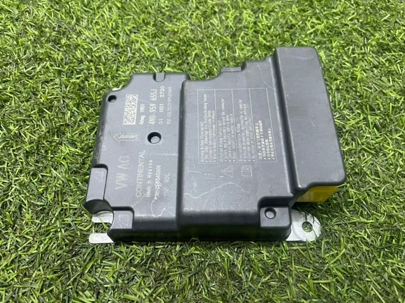 Блок управления подушек безопасности (AIR BAG)