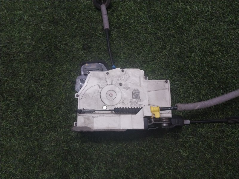 Замок двери задней правой