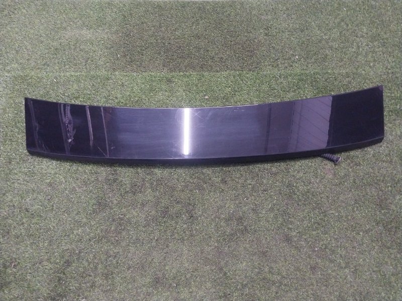 Спойлер (дефлектор) крышки багажника