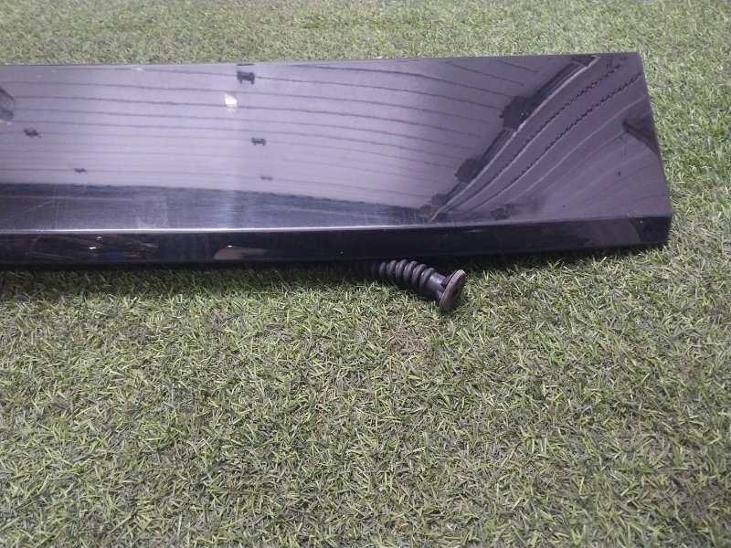 Спойлер (дефлектор) крышки багажника