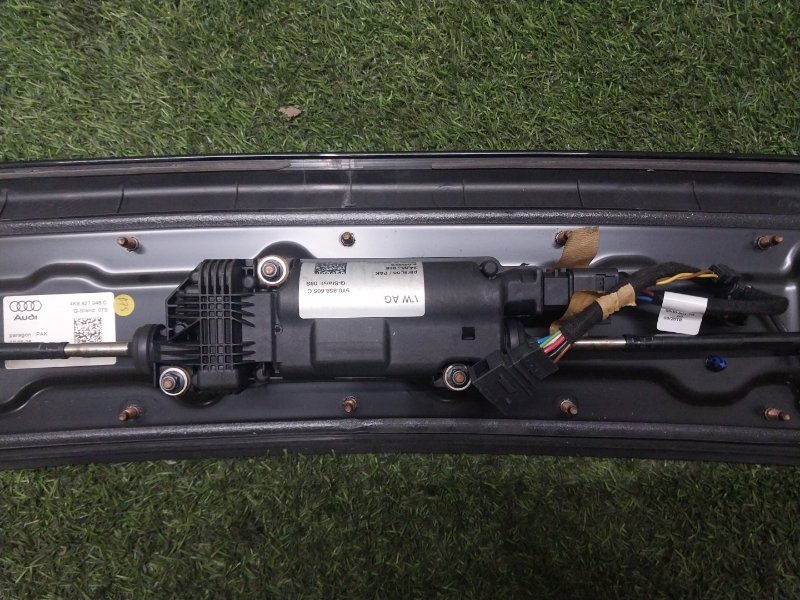 Спойлер (дефлектор) крышки багажника