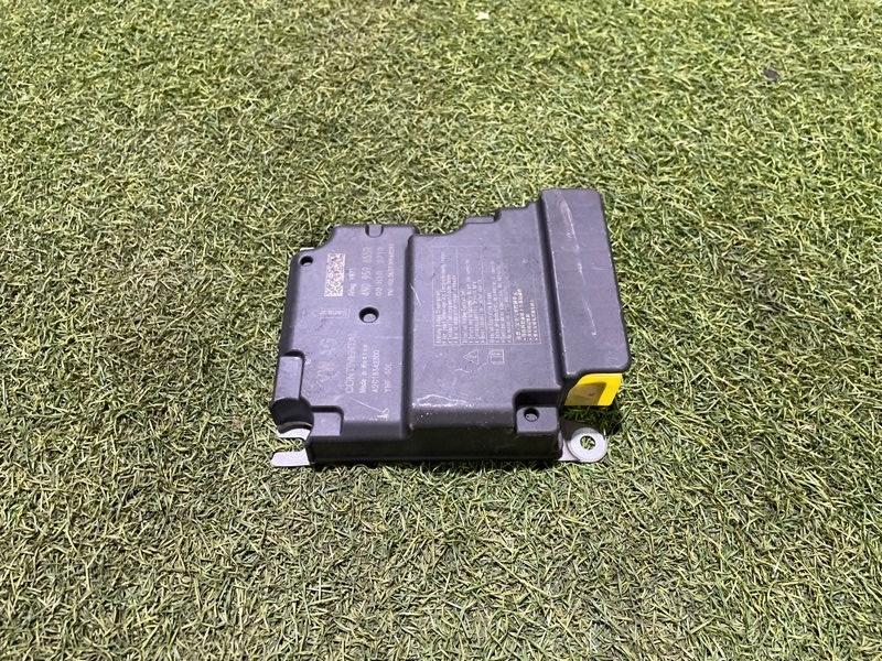 Блок управления подушек безопасности (AIR BAG)