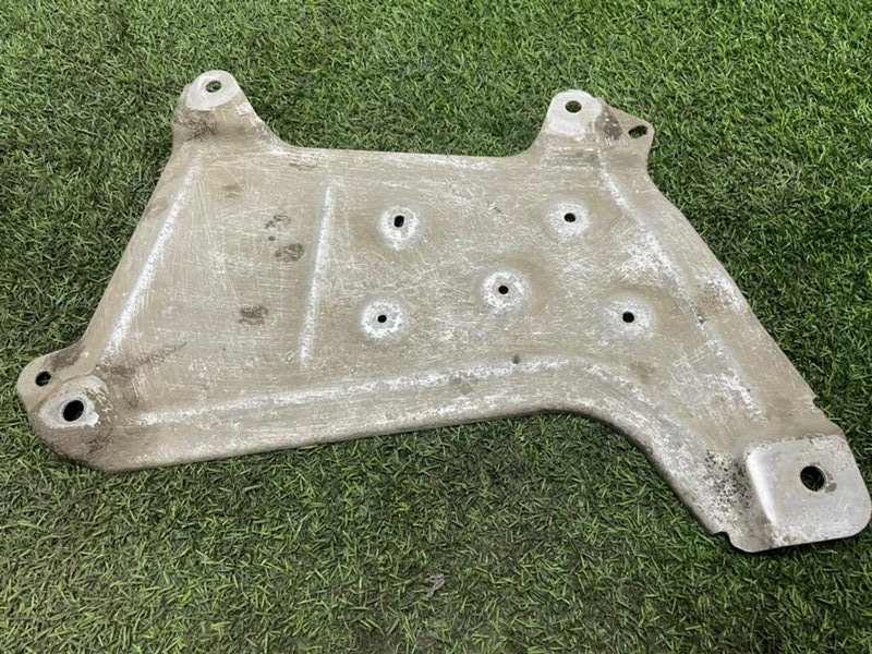 Кронштейн (сопут. товар)