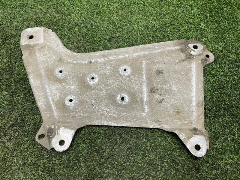 Кронштейн (сопут. товар)