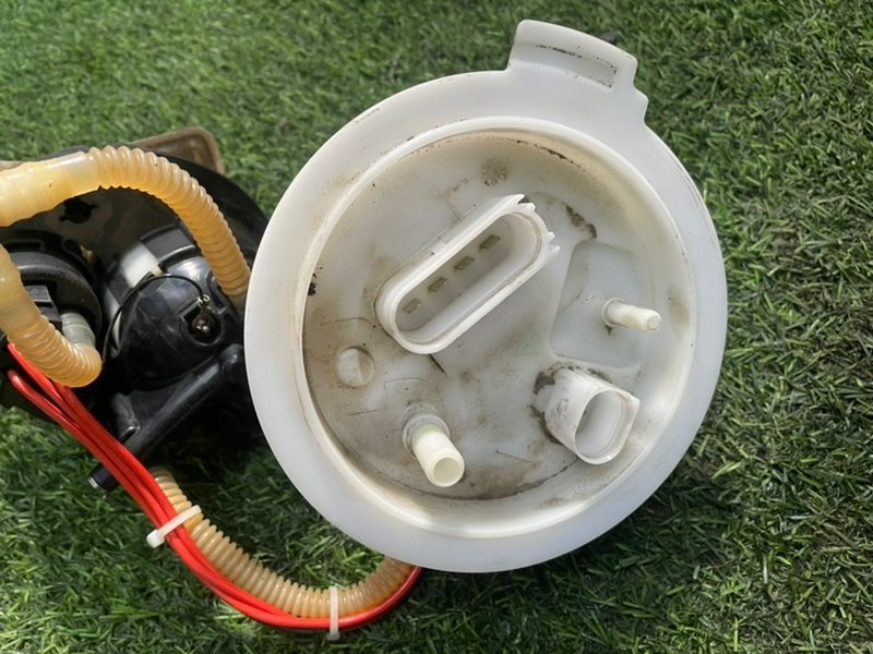 Насос топливный электрический