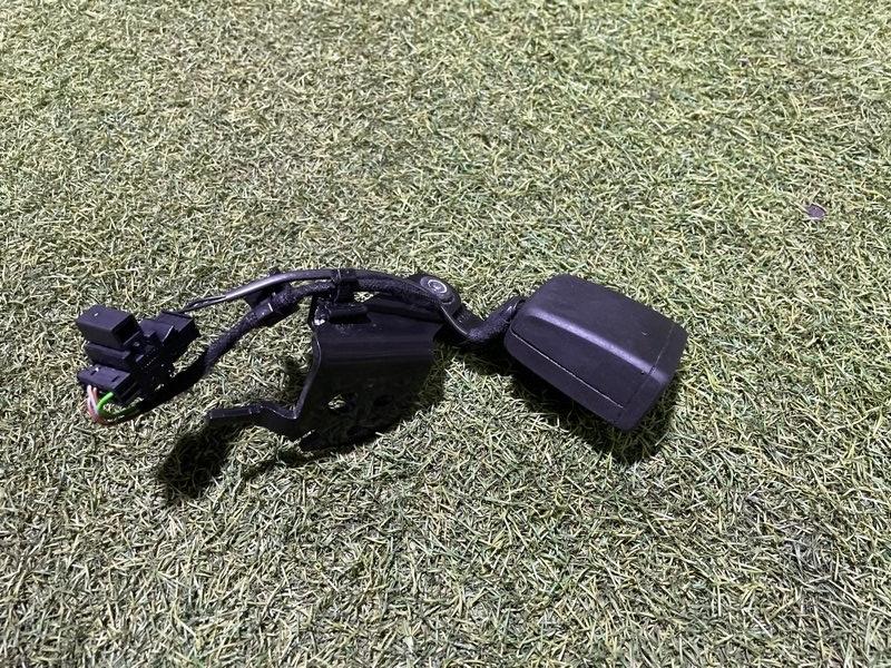 Ответная часть ремня безопасности