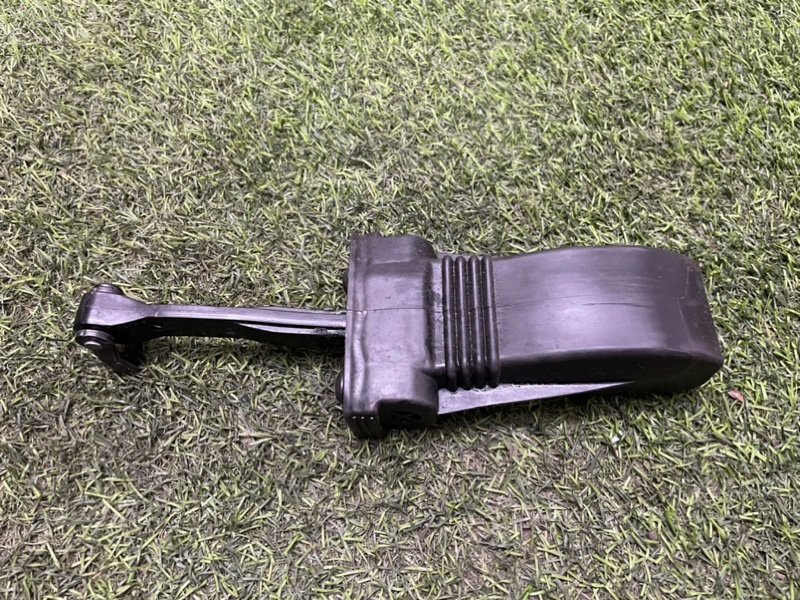 Ограничитель двери