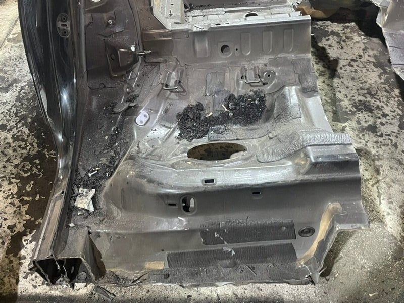 Крыло заднее правое