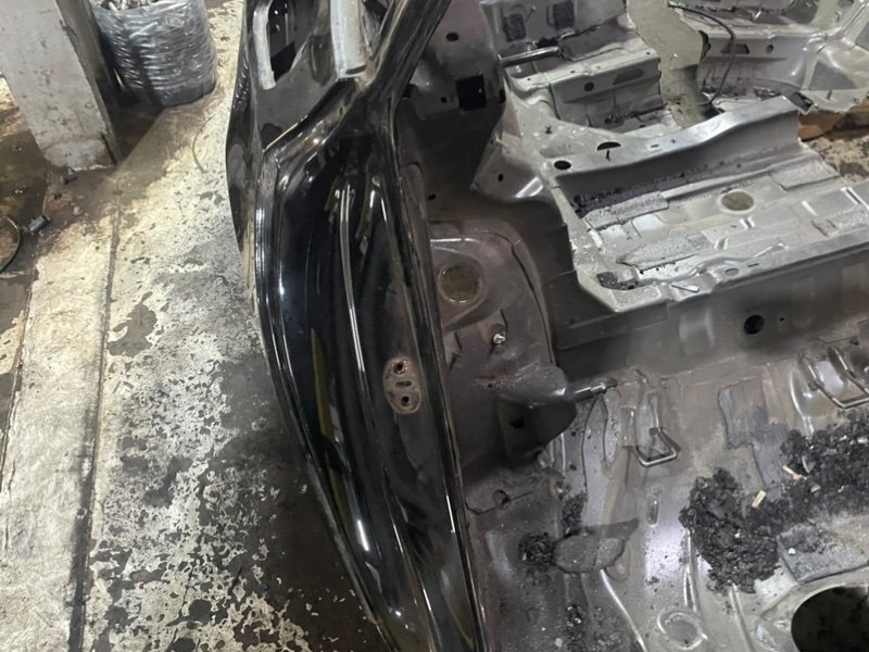 Крыло заднее правое