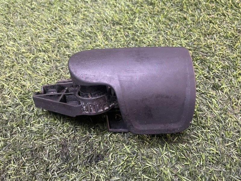 Ручка открывания капота