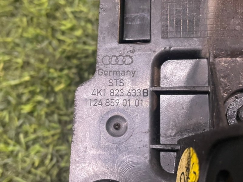 Ручка открывания капота