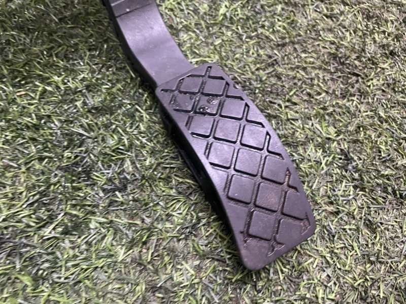 Педаль газа