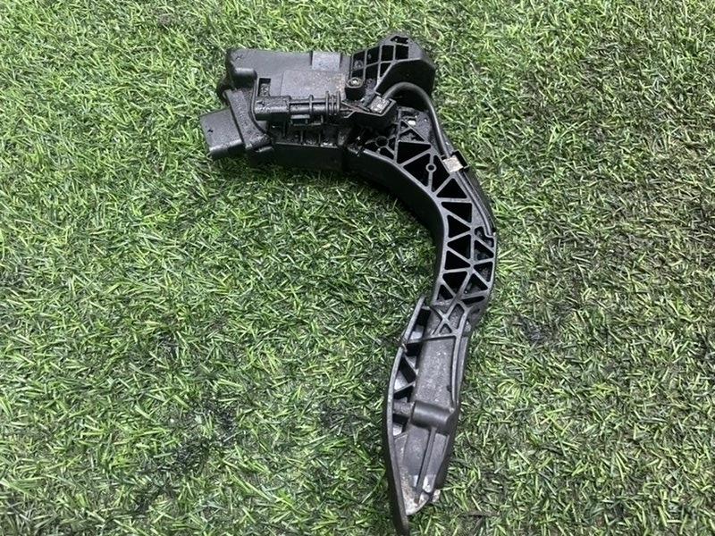 Педаль газа