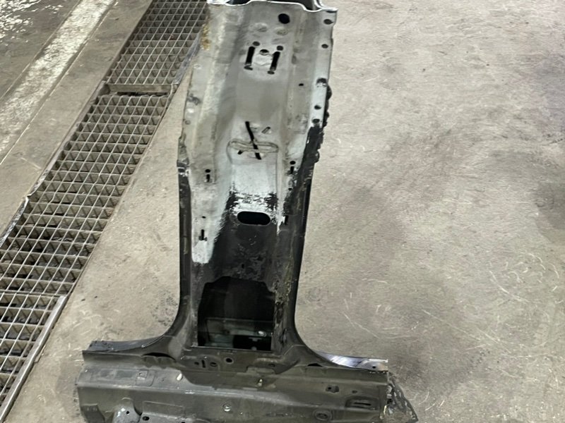 Кузовной элемент