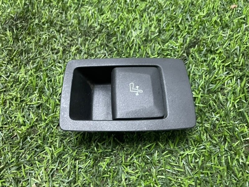 Ручка сиденья