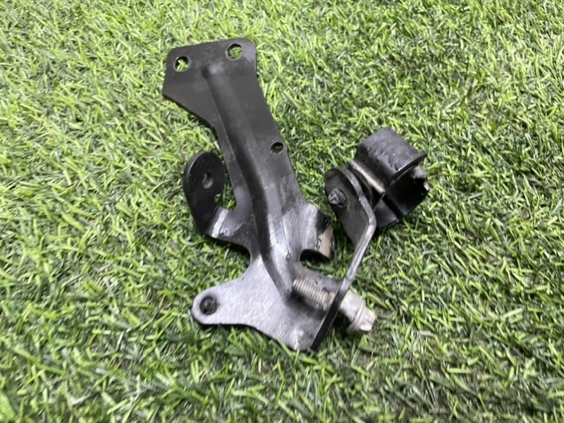 Кронштейн (сопут. товар)