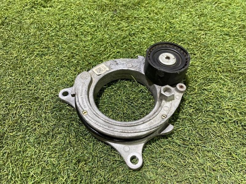 Натяжитель ремня