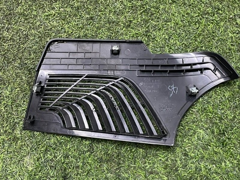 Обшивка багажника