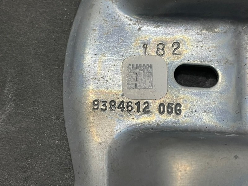 Кронштейн крепления торпедо