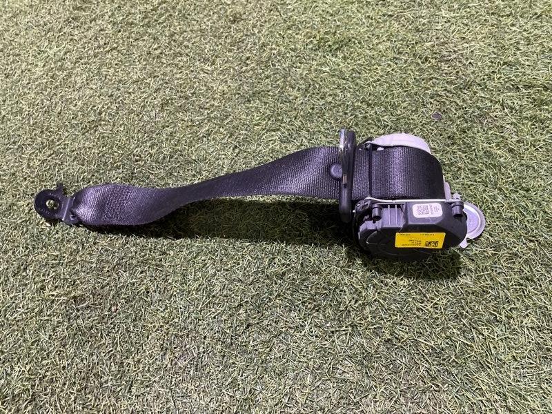 Ремень безопасности